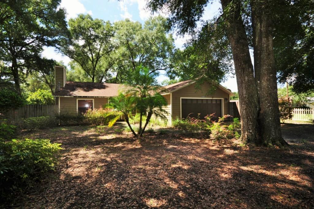 25130 Springhill Ave., Sorrento, FL 32776