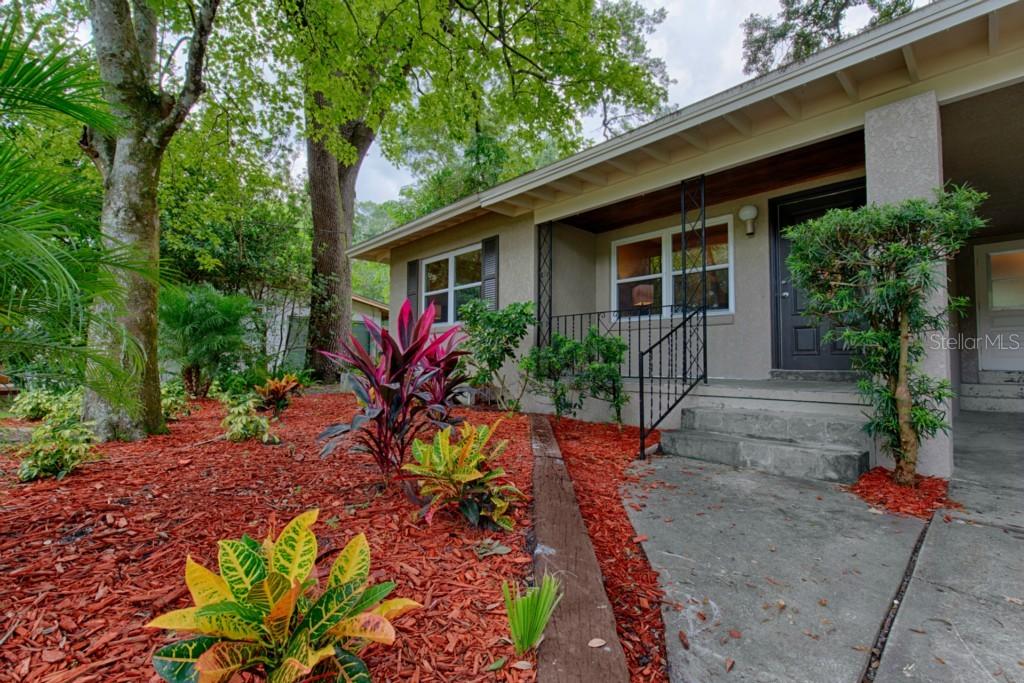 2011 Mount Vernon St., Orlando, FL 32803