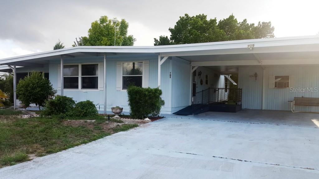 709 Buccaneer Blvd., Tavares, FL 32778