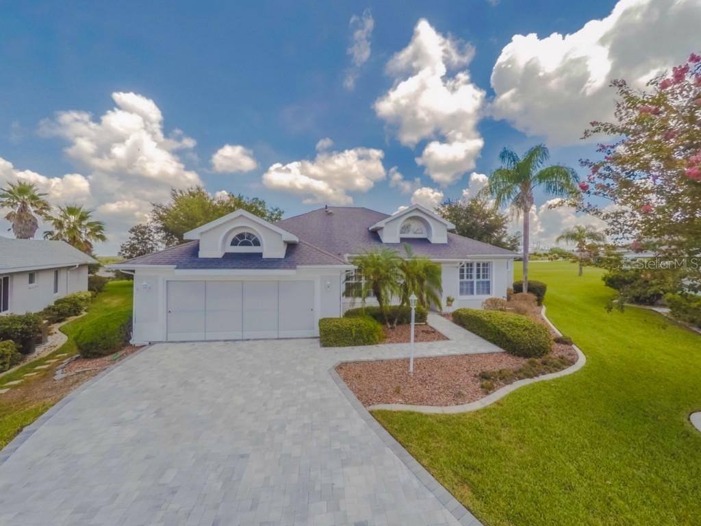 3220 Antigua Bay Ln., Tavares, FL 32778