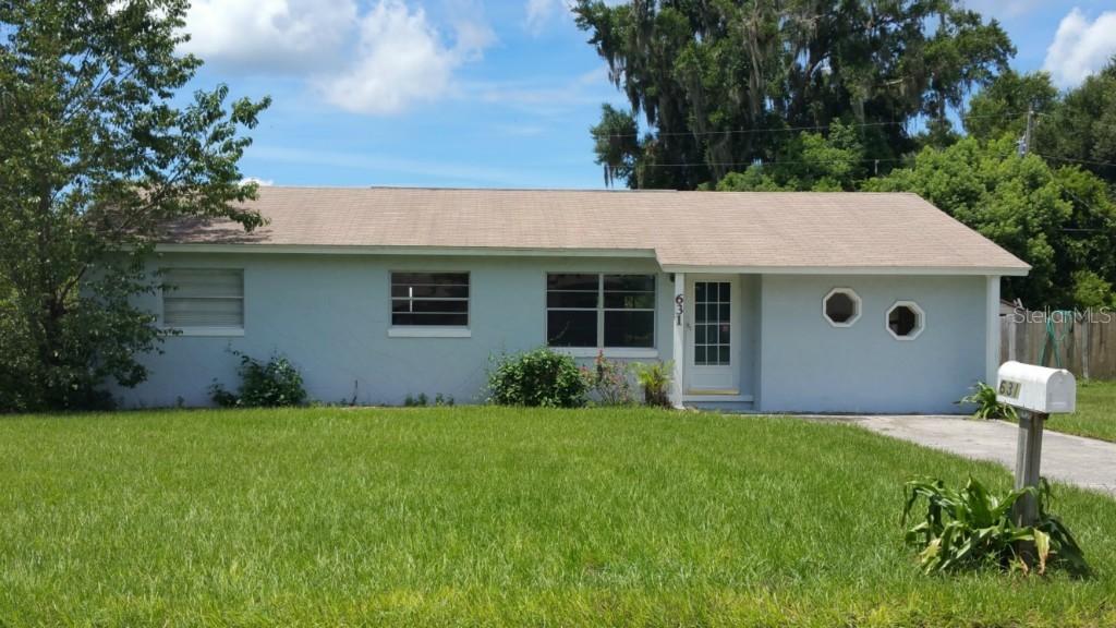 631 Wisteria Ave., Umatilla, FL 32784