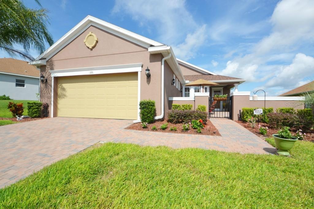 109 Falling Acorn Ave., Groveland, FL 34736