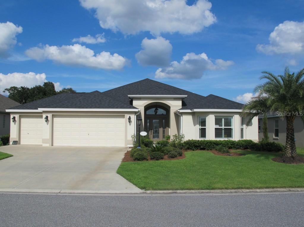 1067 Hollyhock Way, The Villages, FL 32163
