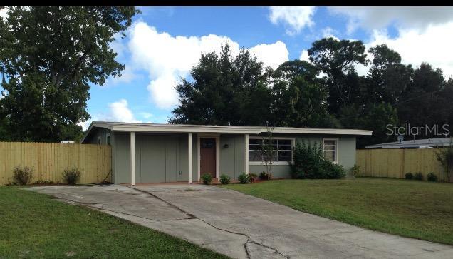 521 E 5th St., Chuluota, FL 32766