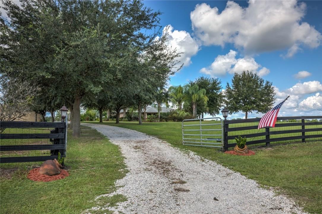 32933 Timberlake Dr., Mount Dora, FL 32757
