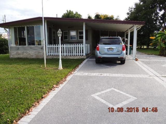 1007 Belmont Cir., Tavares, FL 32778