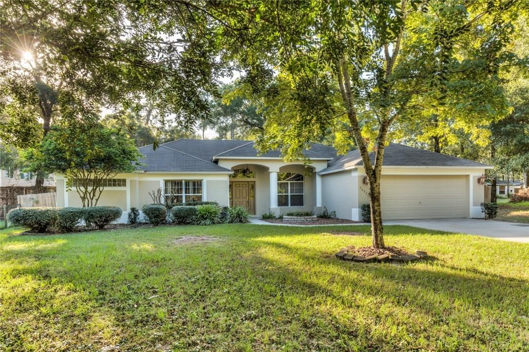 30920 Oakmont Ave., Sorrento, FL 32776