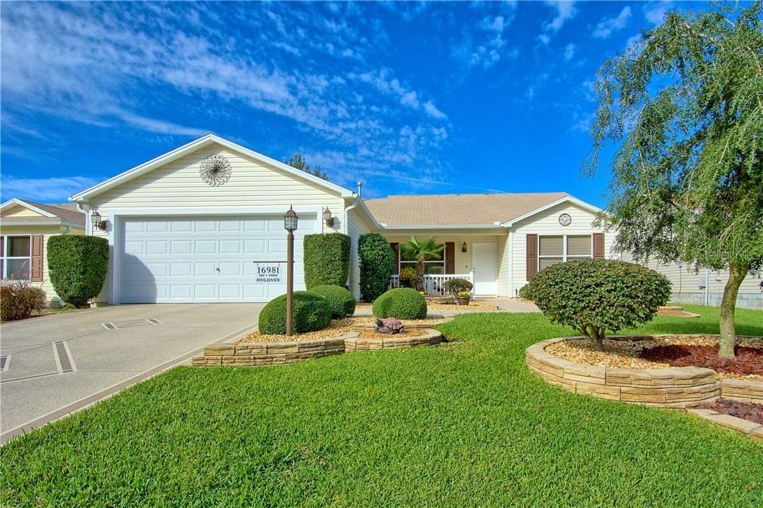 16981 SE 96 Chapelwood Cir., The Villages, FL 32162