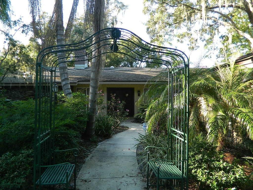 7747 Earlwood Ave., Mount Dora, FL 32757