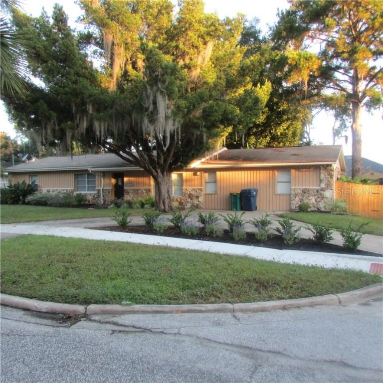 402 Palm Way, Tavares, FL 32778