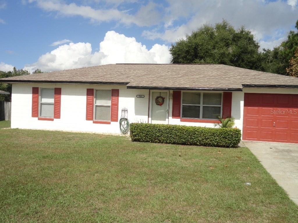 945 Cedar Cir., Tavares, FL 32778