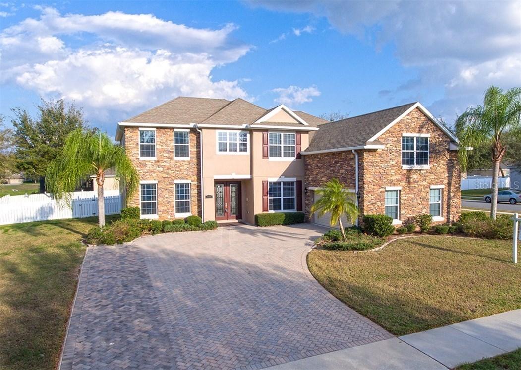 355 Blue Branch St., Eustis, FL 32736
