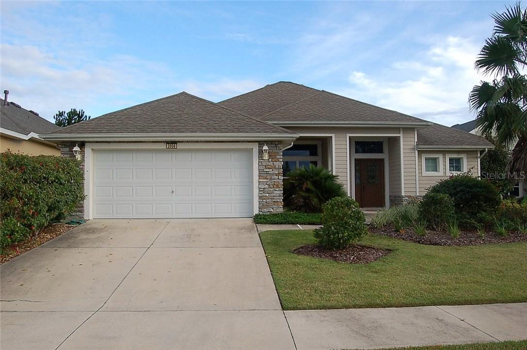 2006 Bayside Ave., Mount Dora, FL 32757