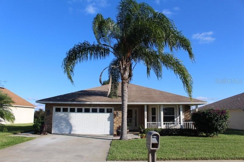 1709 Lake Villa Dr., Tavares, FL 32778