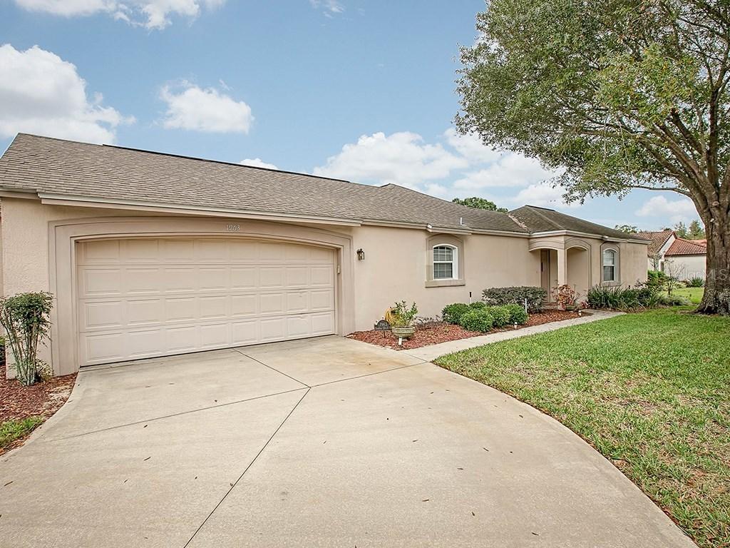 1963 Banning Beach Rd., Tavares, FL 32778