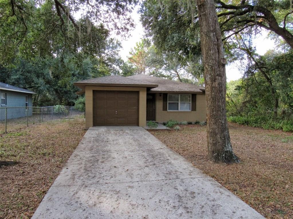 319 Deborah Ave., Leesburg, FL 34748