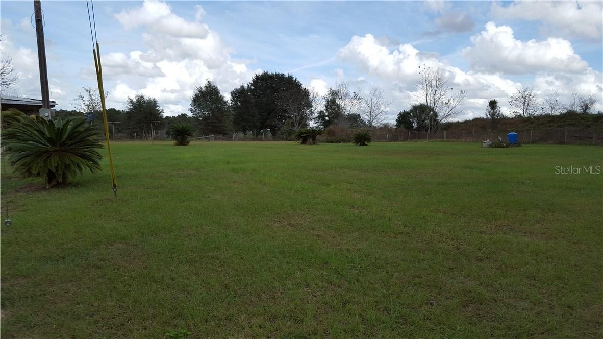 25325 Sweetbriar Rd., Sorrento, FL 32776