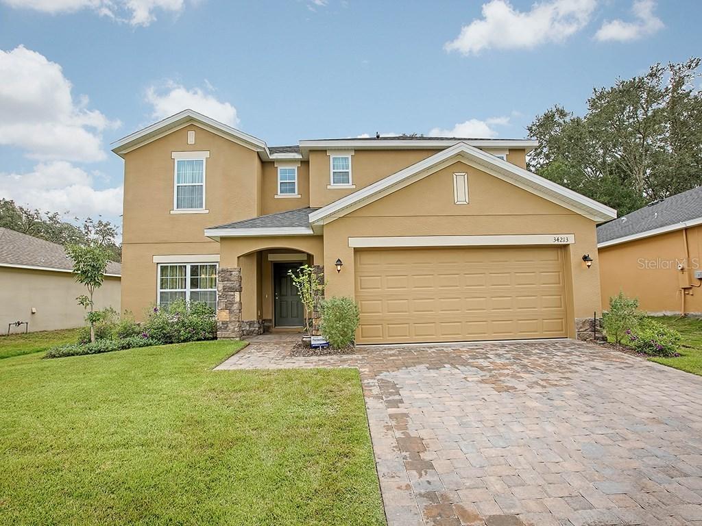 34213 Alameda Dr., Sorrento, FL 32776