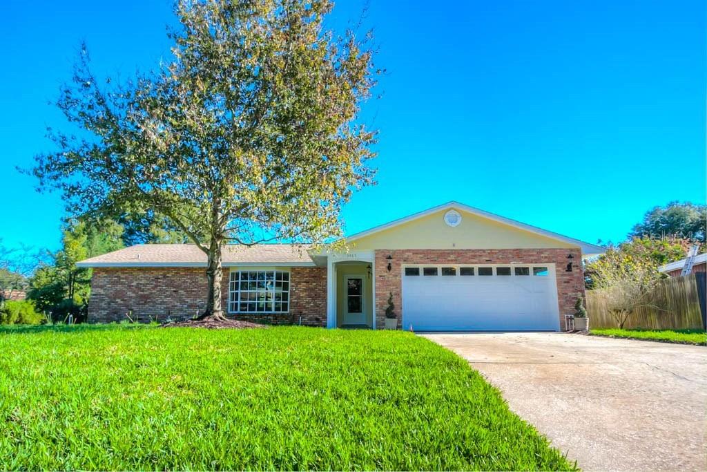 3465 Laurel Dr., Mount Dora, FL 32757