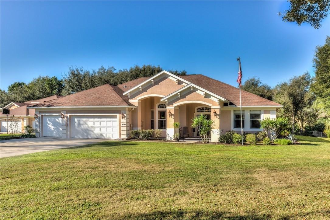 30947 Top Of The Hill Dr., Mount Dora, FL 32757