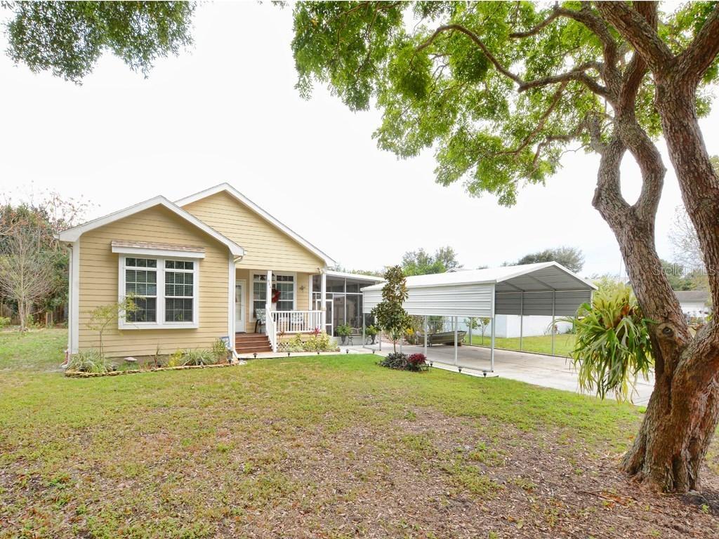 904 Marion Dr., Mount Dora, FL 32757