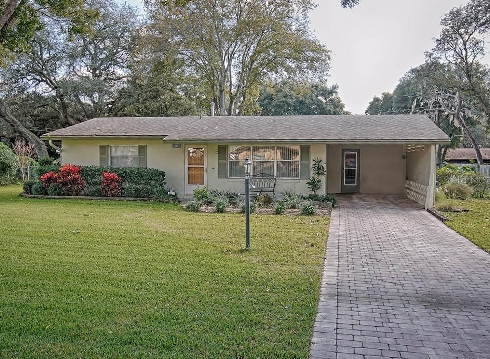 1511 N Lake View Ave., Leesburg, FL 34748