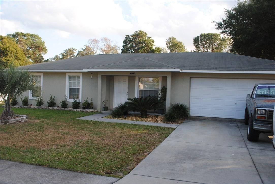 1695 Hunterwood Ln., Tavares, FL 32778