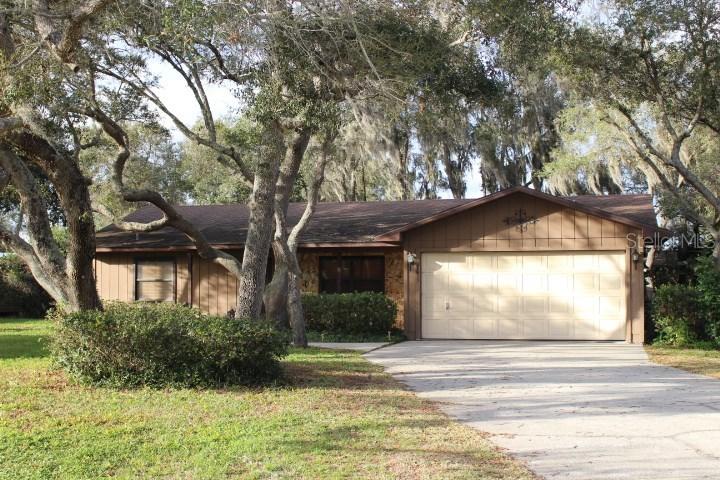 15933 Hansonview Dr., Tavares, FL 32778