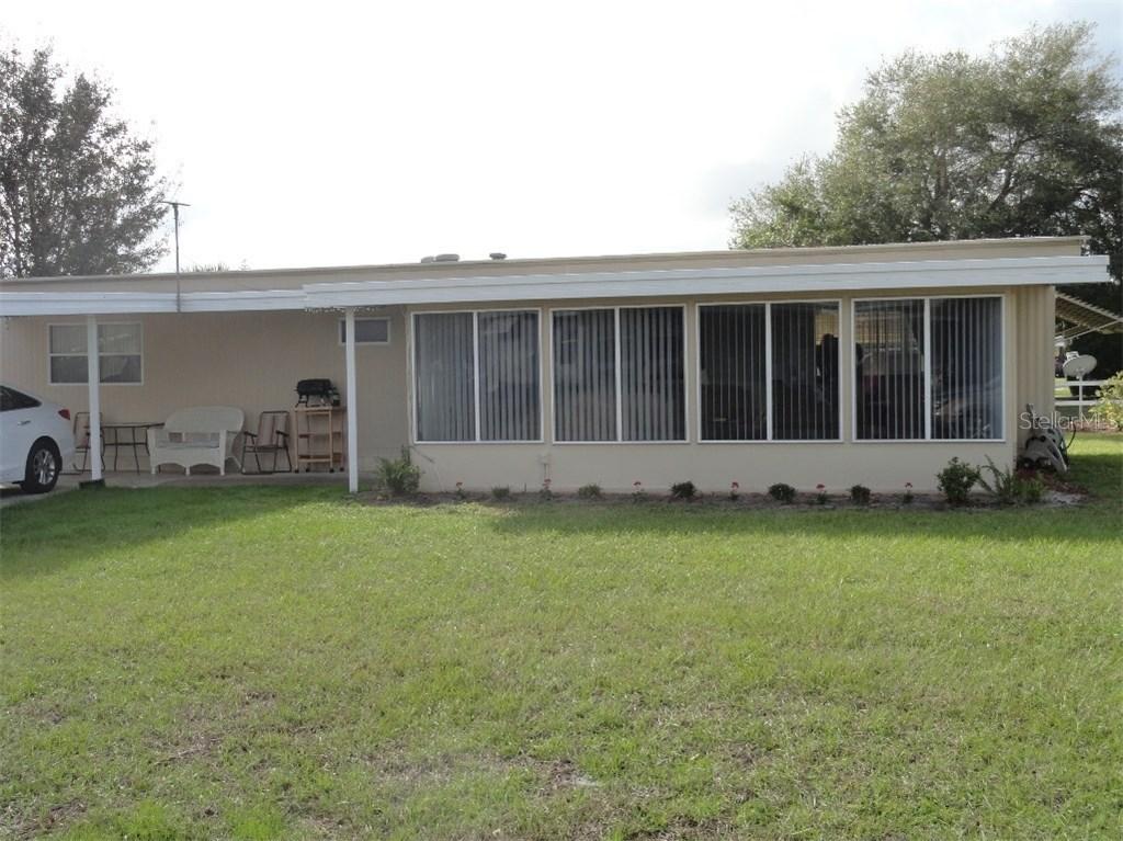 11928 Hickory Ln., Tavares, FL 32778