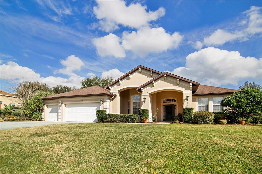 30824 Top Of The Hill Dr., Mount Dora, FL 32757