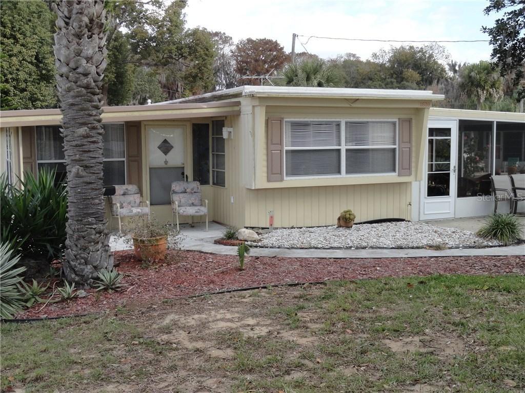 11639 Hickory Ln., Tavares, FL 32778