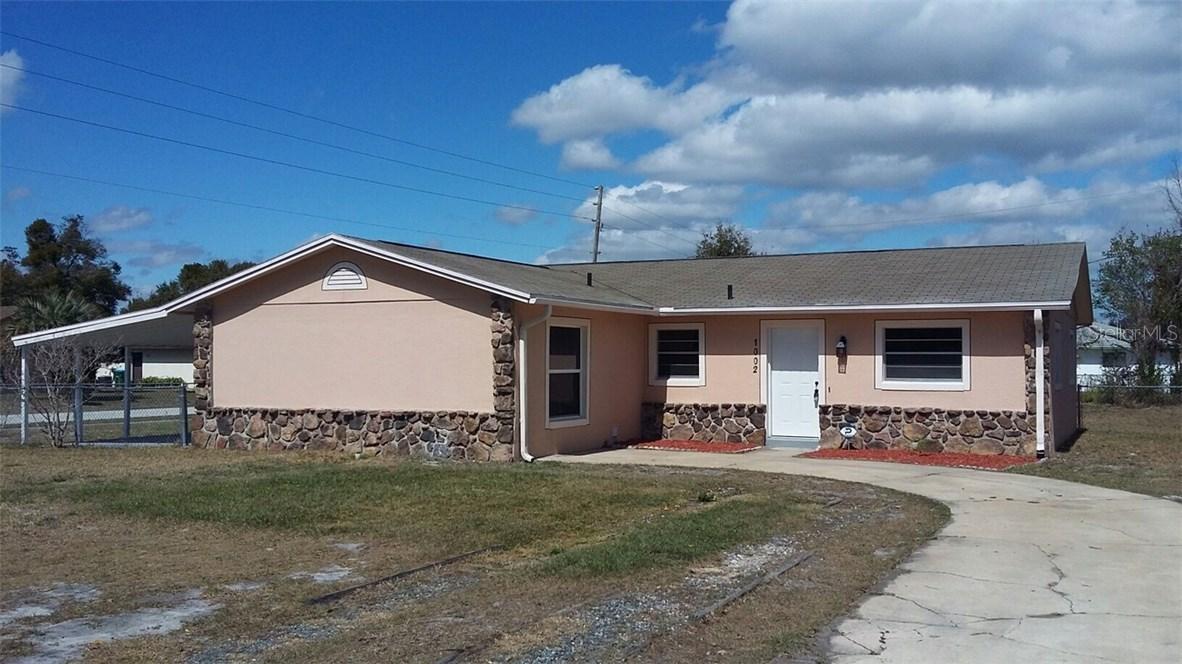 1002 Pinder St., Deltona, FL 32725