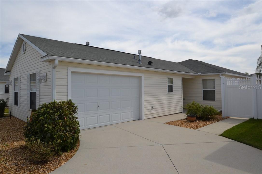 992 Rockville Pl., The Villages, FL 32162