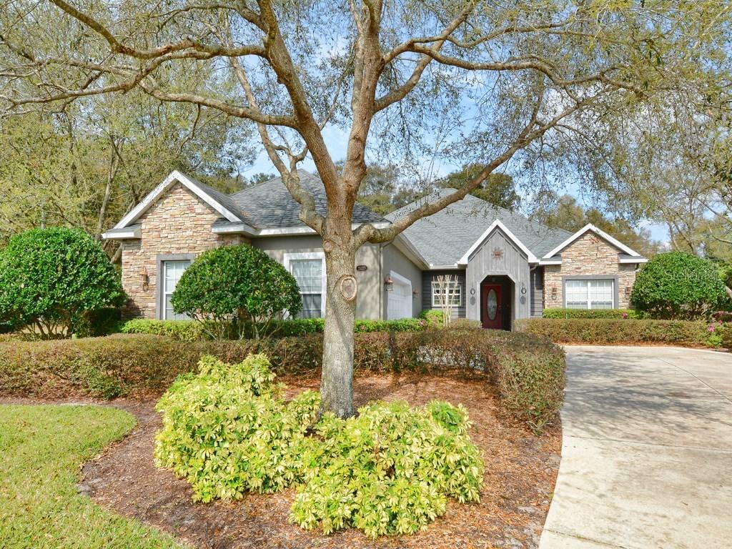 23223 Oak Cluster Dr., Sorrento, FL 32776