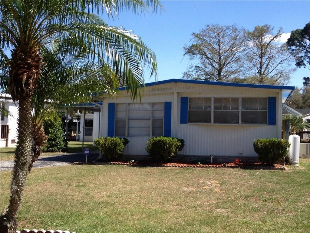 13528 Palm Dr., Astatula, FL 34705