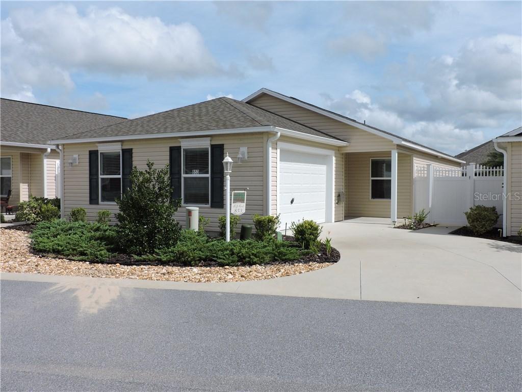 853 Sapphire Pl., The Villages, FL 32163