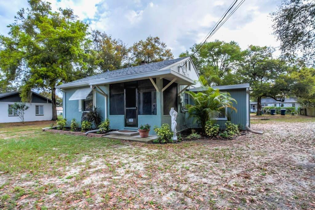 616 N Rockingham Ave., Tavares, FL 32778