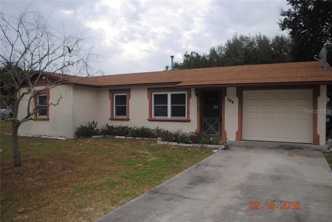700 Hickory Ave., Fruitland Park, FL 34731