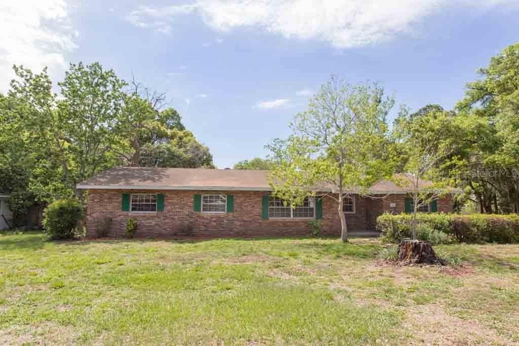 800 Hill St., Eustis, FL 32726