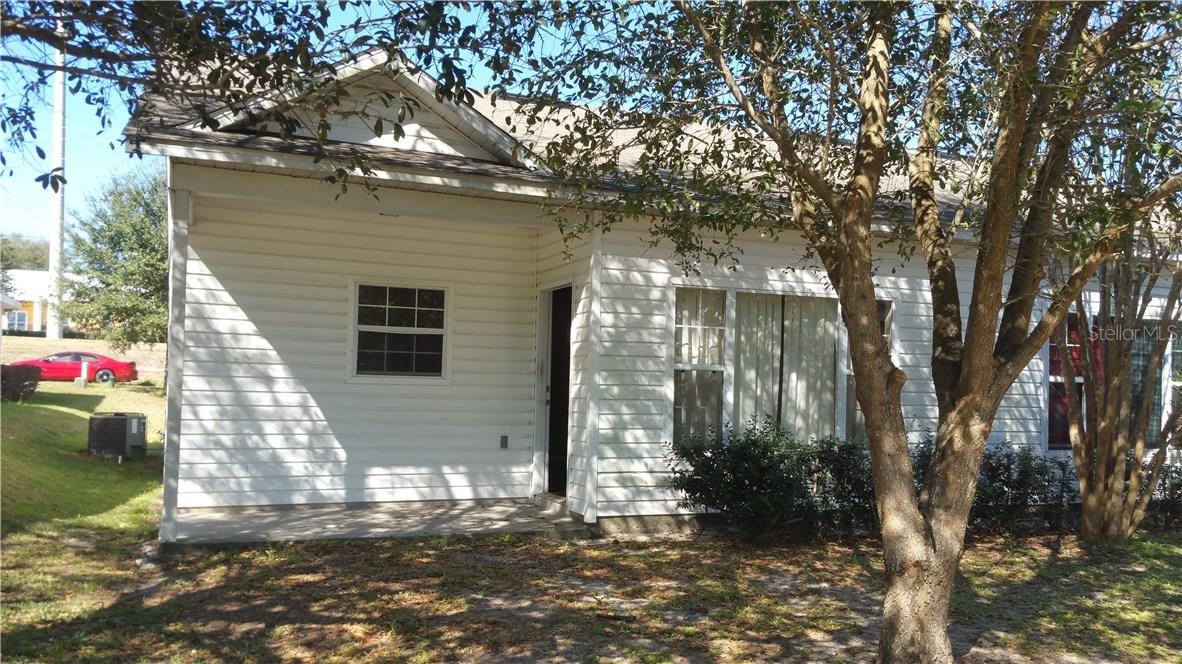 1066 Park Central Cir., Groveland, FL 34736