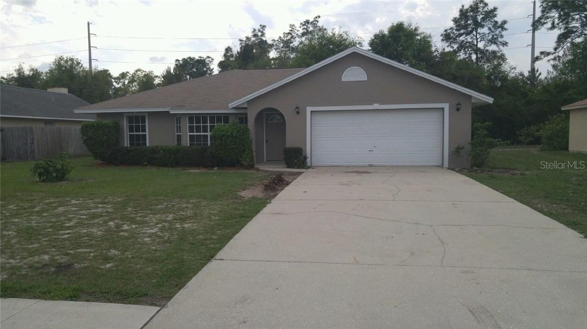 698 Cheltenham Ave., Deltona, FL 32738