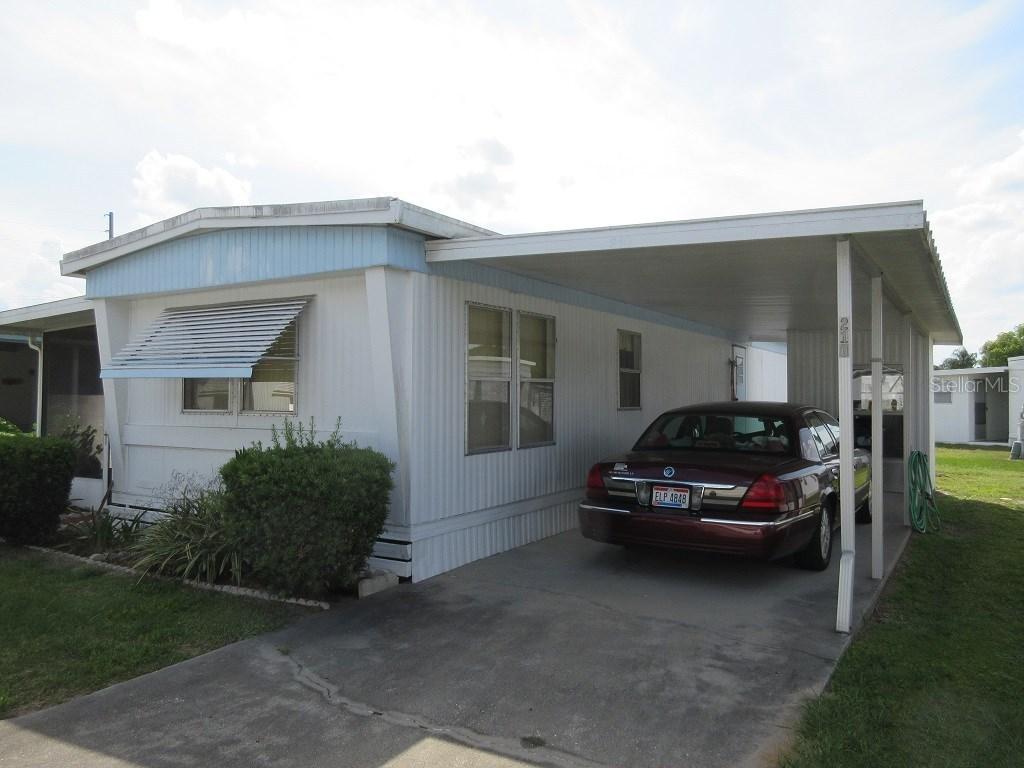 210 Rue De Pont, Tavares, FL 32778