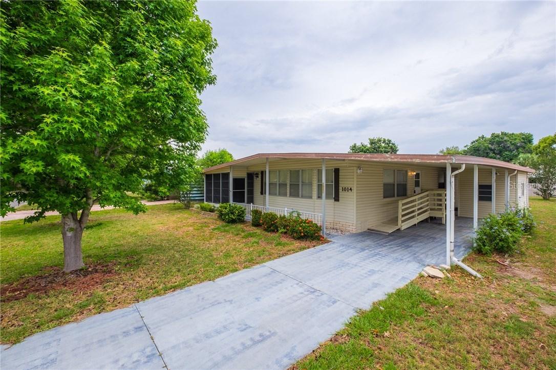 1014 Belmont Cir., Tavares, FL 32778