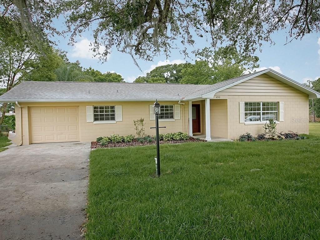 490 Fahnstock St., Eustis, FL 32726