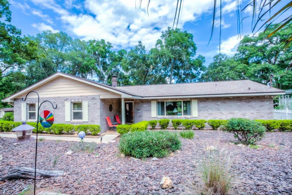 1604 Hilltop Dr., Mount Dora, FL 32757