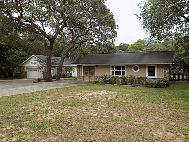 25304 Madison St., Astatula, FL 34705