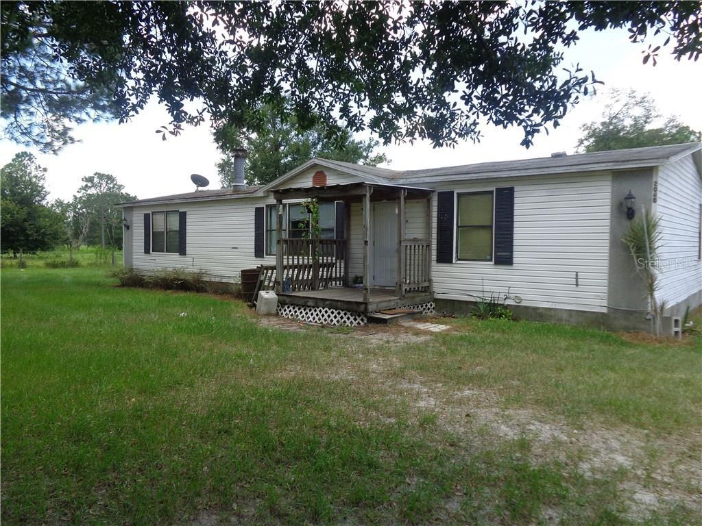 2040 Isola Ln., Groveland, FL 34736