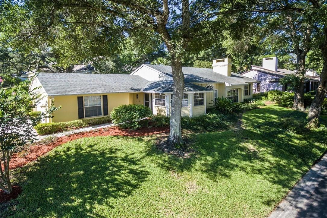 20 Hibiscus Ct., Eustis, FL 32726