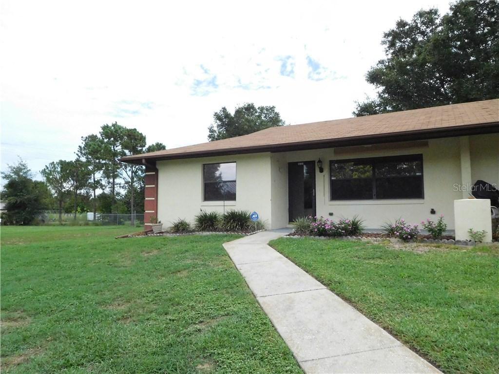 30129 Robin Ln., Tavares, FL 32778