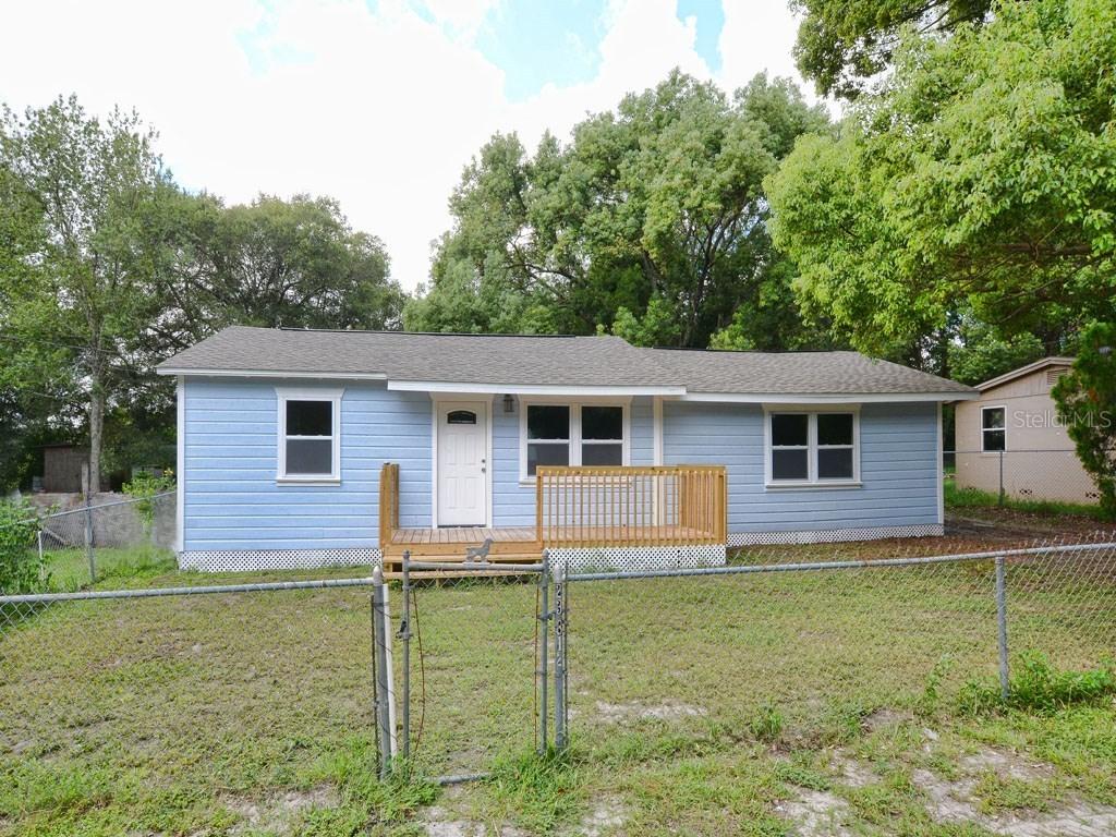 23812 Central Ave., Sorrento, FL 32776